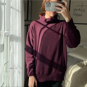 American Eagle turtleneck sweatshirt